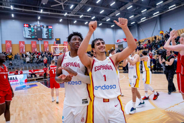 Fotos del estreno del navarro Great Osobor con la selección española