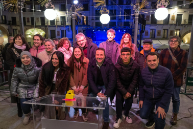 Encendido de la iluminación navideña en Tudela.