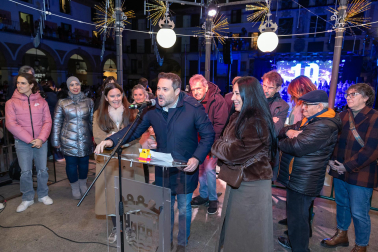 Encendido de la iluminación navideña en Tudela.