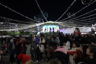 Fotos del encendido de luces de Navidad en Pamplona