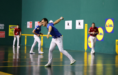 Fotos del Jaka-Iztueta Laso-Albisu en el Remontival de Estella