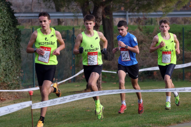 Fotos del Campeonato navarro de Cross corto en San Adrián