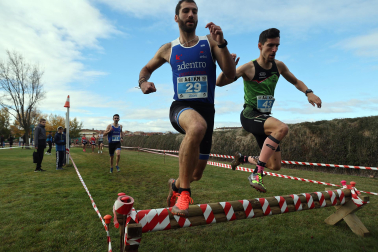 Fotos del Campeonato navarro de Cross corto en San Adrián