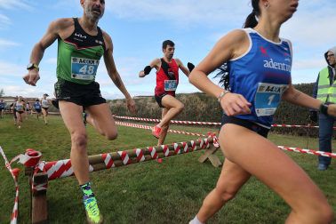 Fotos del Campeonato navarro de Cross corto en San Adrián