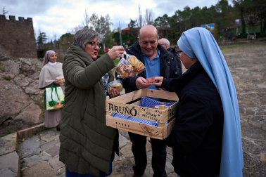 Fotos de la misa en el castillo de Javier por el Día de Navarra y la festividad de San Francisco Javier