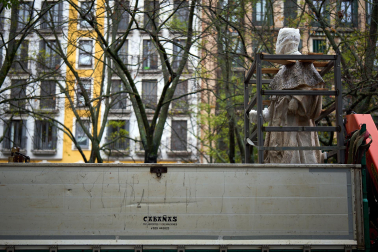 estatuas de los Reyes del paseo Sarasate