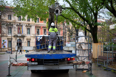 estatuas de los Reyes del paseo Sarasate