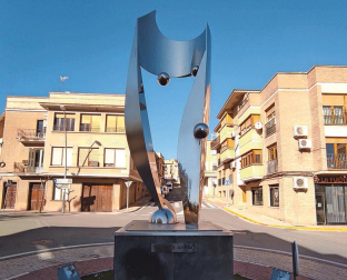 Puerta de amistad, escultura en Cascante