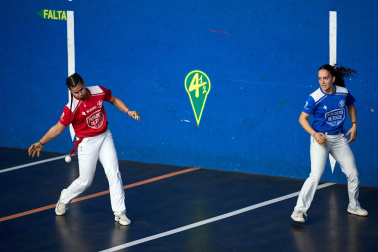 Fotos de las finales masculina y femenina del Cuatro y Medio de Huarte