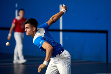 Fotos de las finales masculina y femenina del Cuatro y Medio de Huarte