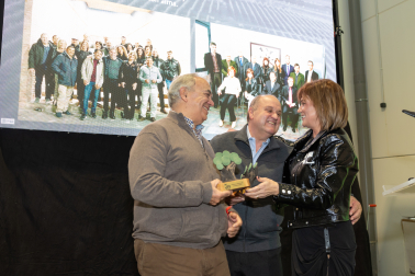 Inauguración de las nuevas instalaciones de Aceites Sandúa