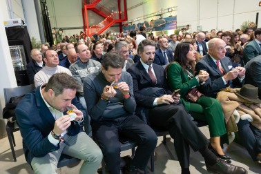 Inauguración de las nuevas instalaciones de Aceites Sandúa