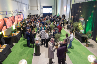 Inauguración de las nuevas instalaciones de Aceites Sandúa