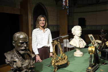 Foto del contenido de los 4 baúles del legado de Pablo Sarasate que se extraviaron entre 1985 y 1991