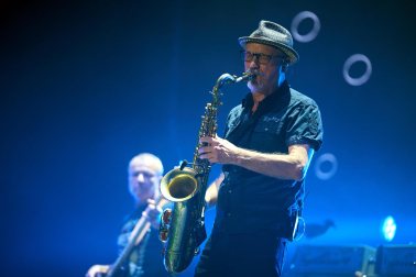 Concierto de Fito & Fitipaldis en el Navarra Arena