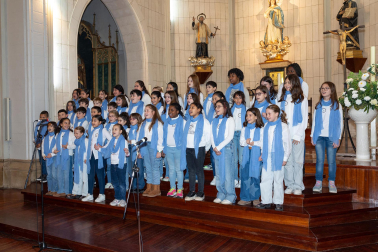 Fotos del XXXVIII Festival Escolar de Villancicos de la Orden del Volatín de Tudela