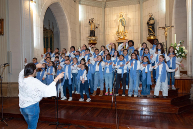 Fotos del XXXVIII Festival Escolar de Villancicos de la Orden del Volatín de Tudela