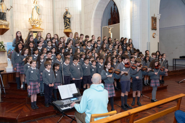 Fotos del XXXVIII Festival Escolar de Villancicos de la Orden del Volatín de Tudela