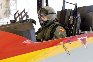 Fotos de la princesa Leonor en su primer vuelo en solitario