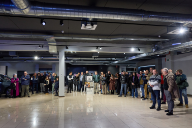 A: J.P. Urdíroz F: 18-12-2025 P: L: Pamplona. Concesionario VIAN Automobile. T: Presentación del nuevo EBRO S900.