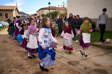 Fotos de la elección de la Reina de la Faba 2026 celebrada este sábado, 20 de diciembre, en Zabalza
