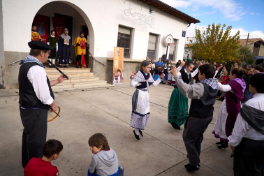 Fotos de la elección de la Reina de la Faba 2026 celebrada este sábado, 20 de diciembre, en Zabalza