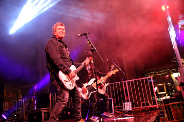 Foto del concierto del grupo de Alfredo Piedrafita (ex de Barricada) en la gira Siempre Barricada en Tudela
