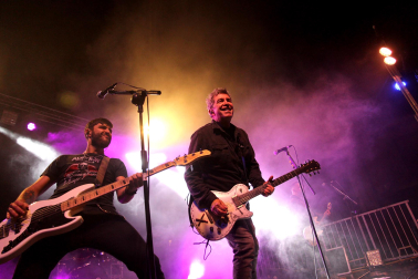 Foto del concierto del grupo de Alfredo Piedrafita (ex de Barricada) en la gira Siempre Barricada en Tudela