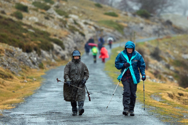 Fotos del LVIII Día de los Montañeros con el ascenso a San Miguel de Aralar