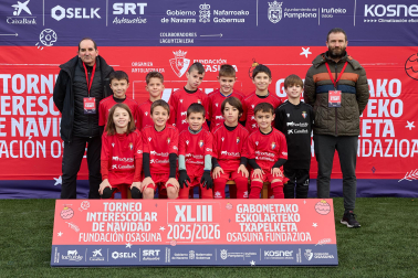 LIZARRA. El equipo lo integran Xabier Sanz, Oier Andueza, Lucas Aramendía, Iker Ayúcar, Leo Bartroli, Hugo Bravo, Oier Corres, Xabire Fernández, Iñaki Ganuza, Ibai Gómez, Oier Jiménez, Martín Pascual, Alain Larrinaga, Mikel Martínez, Mateo Piérola, Jon Mirena Sáenz, Julen Sanz