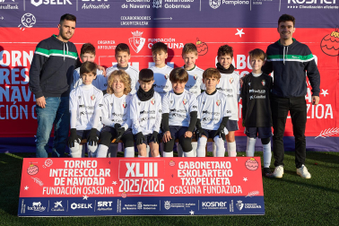 TERESIANAS. El conjunto lo forman Mateo López, Ramón Sala, Lucas Ortigosa, Guillermo Sarobe, Lucas Delgado, Martín Cembellín, Jon Sola, Mikel Ugarte, Alberto Martínez, Mario Lacilla, Jaime Orbara, Julen Melero.