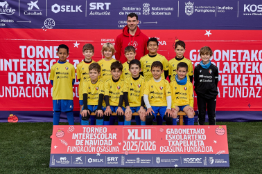 SAGRADO CORAZÓN. El equipo lo integran Adrián Pérez, Javier Nariño, Mario Ilundain, Leo Olza, Mario Plaza, Pablo Mainz, Pablo Taín, Dante Gregori Oyarbide, Jaime Artal, Miguel Roncalés, Adrián Arandigoyen, Ander Iraizoz, Pedro Bernal, Iker Sánchez.