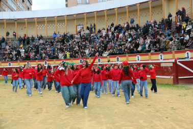 Fotos del recibimiento de Papá Noel en Tudela.