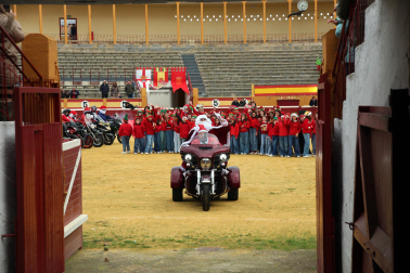 Fotos del recibimiento de Papá Noel en Tudela.