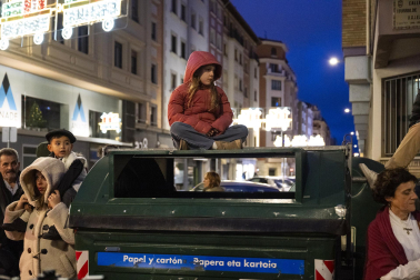 Miles de pamploneses y pamplonesas disfrutaron con la comitiva del Olentzero este miércoles, 24 de diciembre