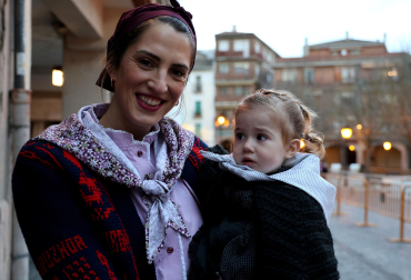 Fotos de la llegada de Olentzero y Mari Domingi a Estella