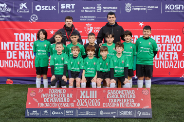 VIRGEN BLANCA. El equipo lo integran Aitor Ozcoidi, Arón de Carlos, Luka Miquelarena, Aitor Encinas, Ekaitz Castillo, Mikel Sada, Beñat Goñi, Hugo Lapieza, Eneko Sarasate, Inhar Lorente, Lander Artieda y Gaizka Rodríguez.