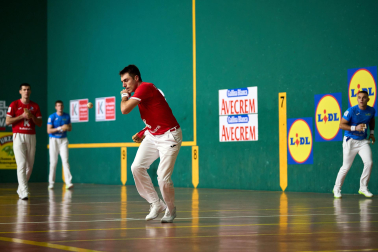 Fotos del partido del Campeonato de Parejas entre Etxeberria-Rezusta y Larrazabal-Mariezkurrena