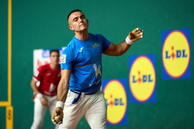 Fotos del partido del Campeonato de Parejas entre Etxeberria-Rezusta y Larrazabal-Mariezkurrena