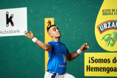 Fotos del partido del Campeonato de Parejas entre Etxeberria-Rezusta y Larrazabal-Mariezkurrena