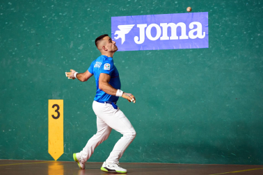 Fotos del partido del Campeonato de Parejas entre Etxeberria-Rezusta y Larrazabal-Mariezkurrena