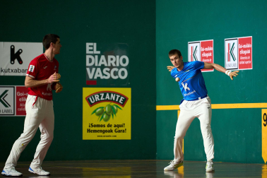 Fotos del partido del Campeonato de Parejas entre Etxeberria-Rezusta y Larrazabal-Mariezkurrena