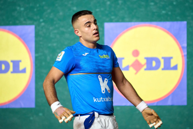 Fotos del partido del Campeonato de Parejas entre Etxeberria-Rezusta y Larrazabal-Mariezkurrena
