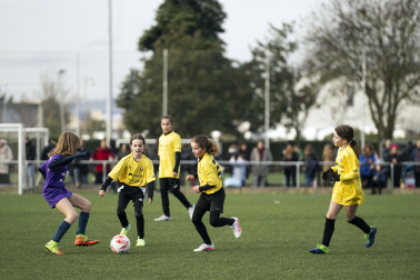 Imágenes de los partidos de la cuarta jornada del Torneo Interescolar 2025 disputados este sábado, 27 de diciembre