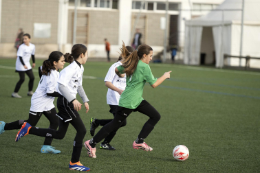 Imágenes de los partidos de la cuarta jornada del Torneo Interescolar 2025 disputados este sábado, 27 de diciembre