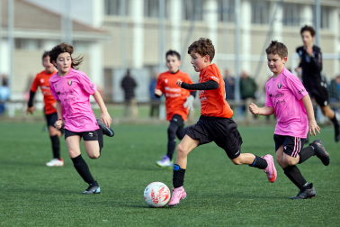 Imágenes de los partidos de la cuarta jornada del Torneo Interescolar 2025 disputados este sábado, 27 de diciembre
