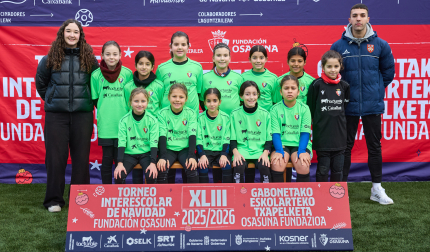 CALASANZ ESCOLAPIOS. El equipo lo integran Lucía Martínez, Emma Iriguíbel, Ane Adiego, Elizabeth Navarro, Leyre Díez de Ulzurrun, Carla Manjón, Maider Azqueta, Carla de Esteban, Ainara Iriguíbel, Irene Martínez, Irati Martín, Julia Alzueta.