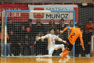Fotos del ATP Ribera Navarra 2-3 Osasuna Magna