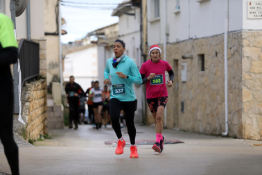 Participantes en la I Carrera de los Inocentes en Ayegui celebrada este domingo,  28 de diciembre