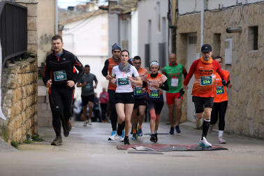 Participantes en la I Carrera de los Inocentes en Ayegui celebrada este domingo,  28 de diciembre